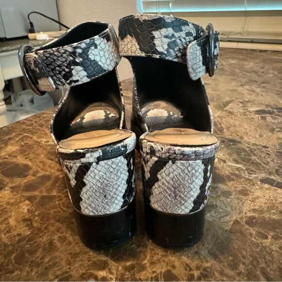Alfani Heels Size 9.5 Black White Peep Toe 3” Block Heel Snake Print Bootie - Picture 4 of 11
